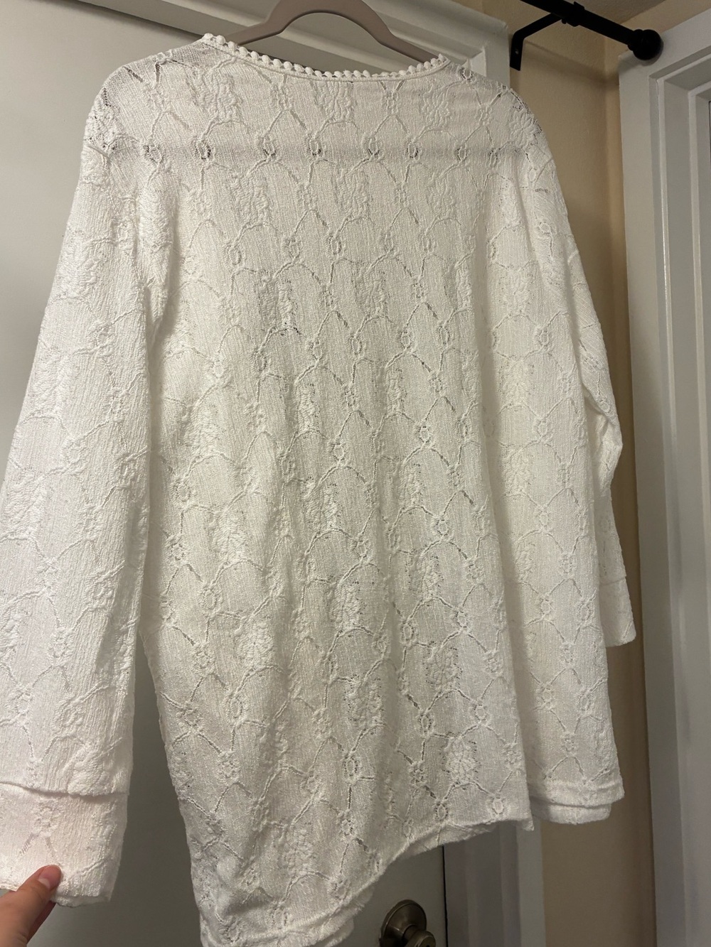 Thin White Lace Shrug Cover Up for Pool or to Wear With Sleeveless Summer Top - Picture 4 of 4